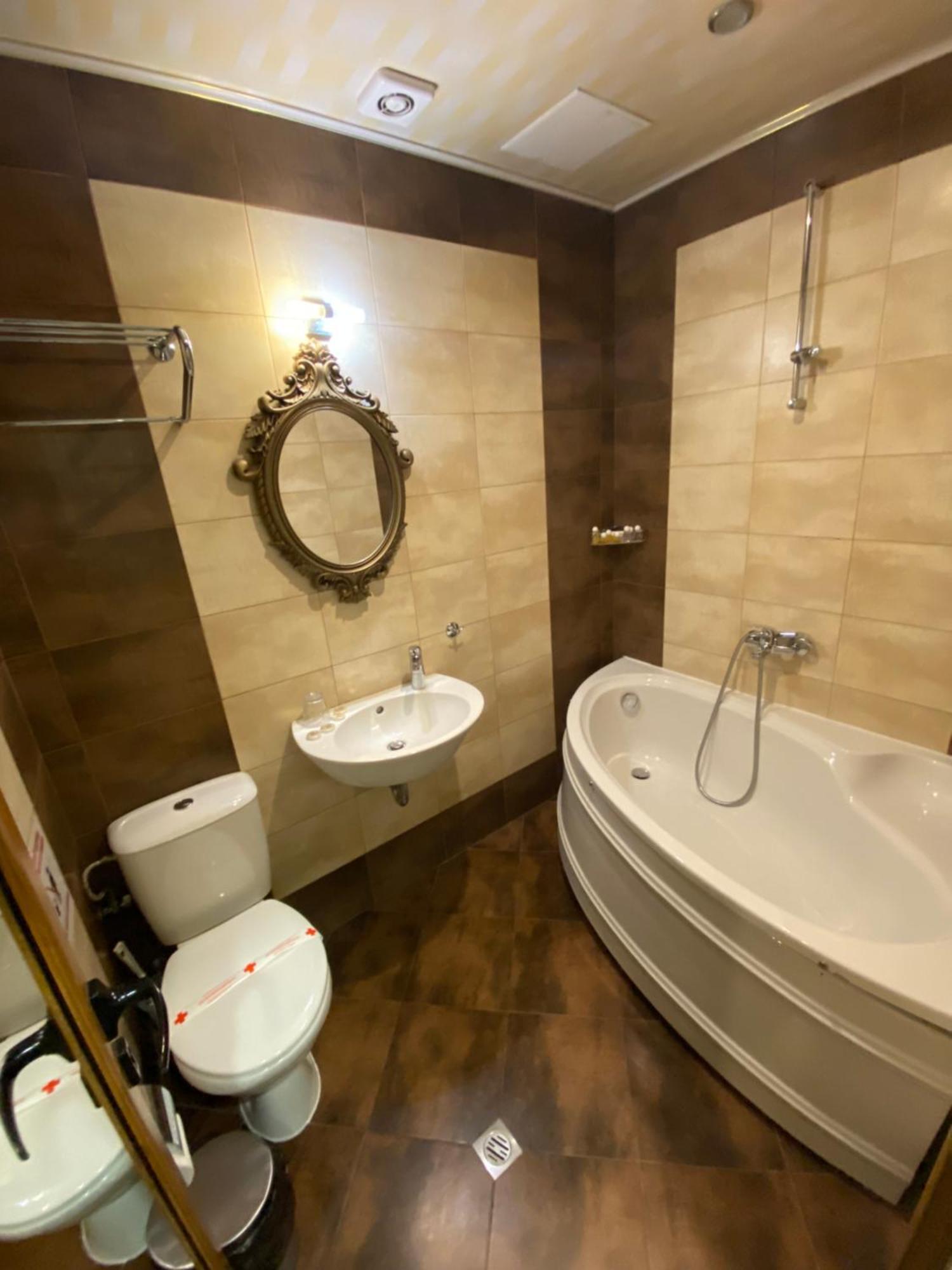 City Hotel Veliko Tarnovo Extérieur photo
